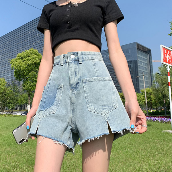 Широки дънки с висока талия и джобове