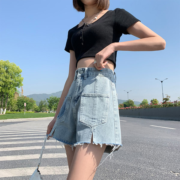 Широки дънки с висока талия и джобове