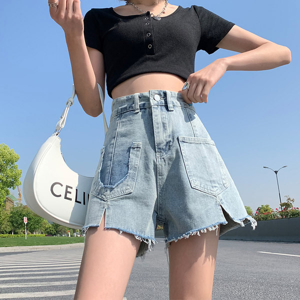 Широки дънки с висока талия и джобове