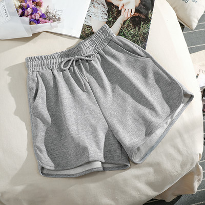 Къси дамски панталони изчистен модел с връзки