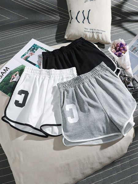 Pantaloni scurti de dama model uni cu margini