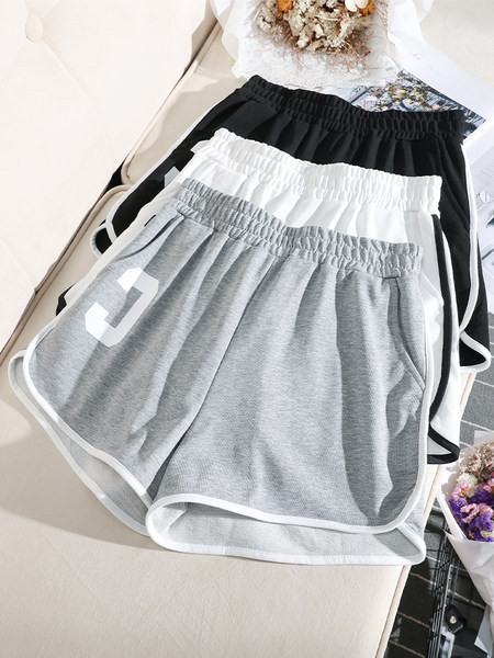 Pantaloni scurti de dama model uni cu margini