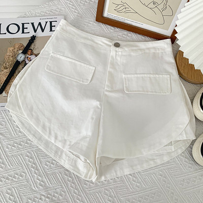 Sieviešu ikdienas šortu plats modelis ar augstu vidukli