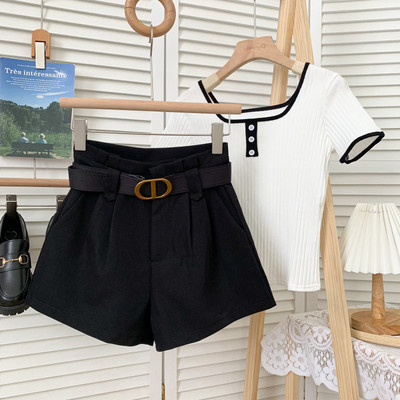 Pantaloni scurti de dama model nou cu talie inalta si curea