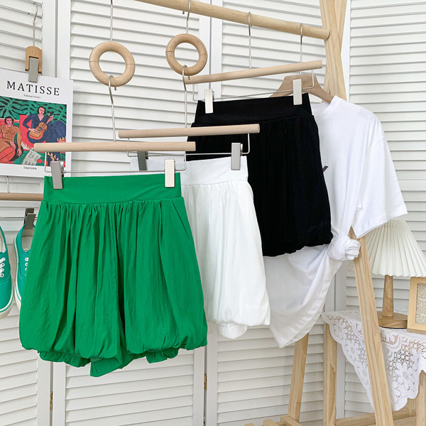 Ikdienas šorti - plats modelis trīs krāsās