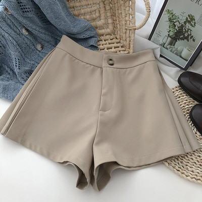 Model nou de pantaloni scurți de damă într-o singură culoare