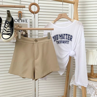 Pantaloni scurți de damă cu talie înaltă model larg