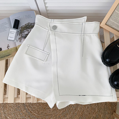 Pantaloni scurți casual dama cu transfer in alb si negru