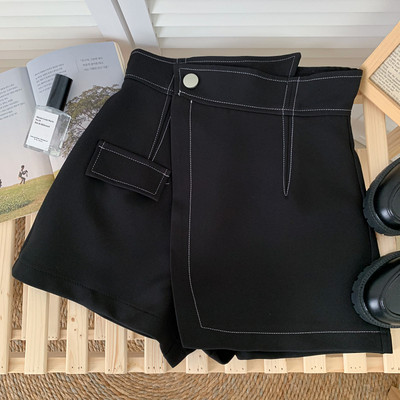 Pantaloni scurți casual dama cu transfer in alb si negru