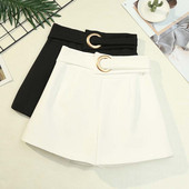 Sieviešu šorti ar metāla apdari un augstu vidukli