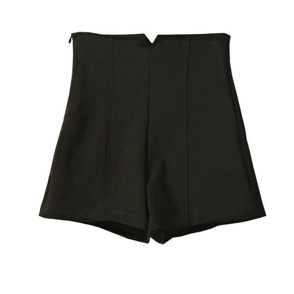 Sieviešu šorti ar augstu vidukli - tīrs modelis