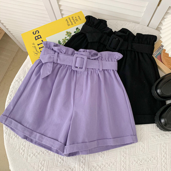 Pantaloni scurți moderni cu curea și talie înaltă - mai multe culori