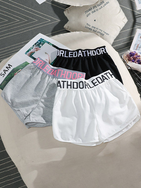 Mūsdienīgi sieviešu šorti ar uzrakstu plain model