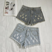 Blugi scurti casual cu buzunare si motive rupte - pentru femei