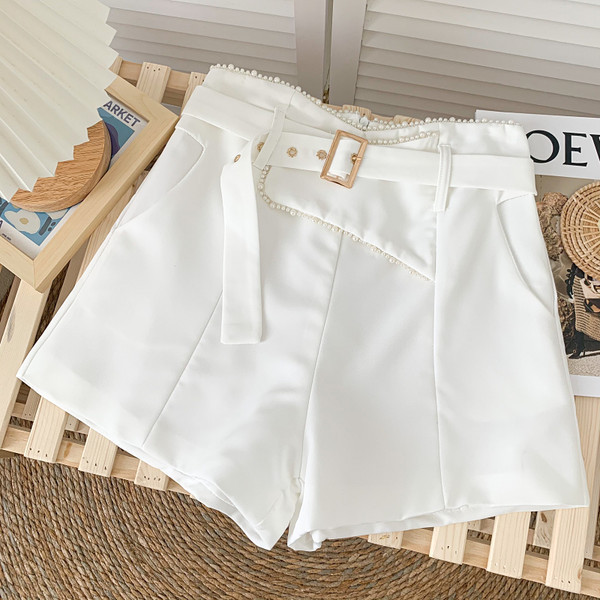 Pantaloni scurti de dama de vara model nou cu centura si perle in alb si negru