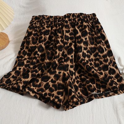 Ženske kratke hlače sa životinjskim uzorkom i elastičnim strukom