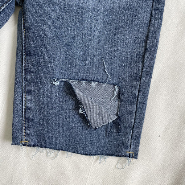 Ikdienas 3/4 džinsi ar kabatām