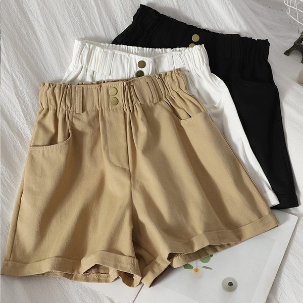 Jauns sieviešu šortu modelis no plāna džersija