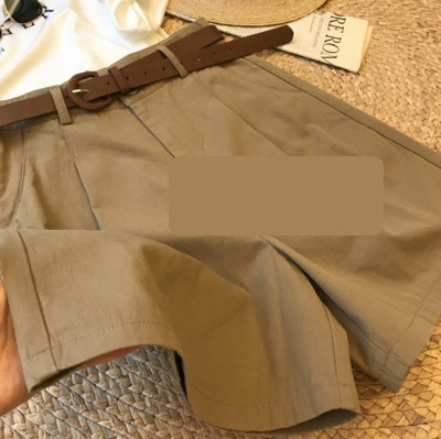 Sieviešu stilīgi šorti ar augstu vidukli un jostu