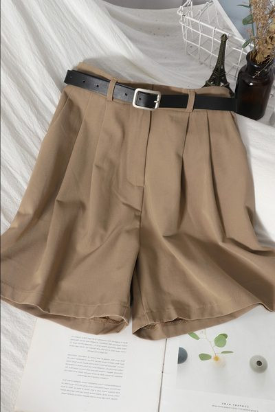 Sieviešu platie šorti ar jostu