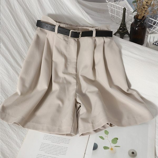 Sieviešu platie šorti ar jostu