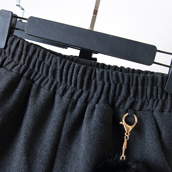 Ženske moderne kratke hlače jednobojni model