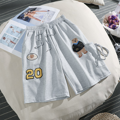 Ежедневни дамски панталони 3/4 дължина с апликация