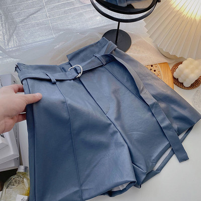 Μοντέρνο σορτς φαρδύ μοντέλο με ζώνη