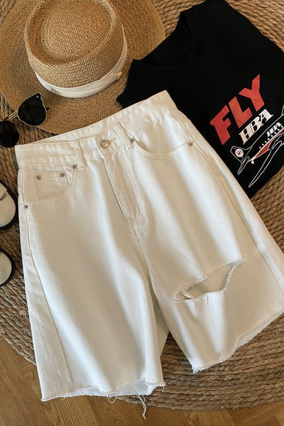 Sieviešu džinsa šorti ar platām kājām un šķēlumu