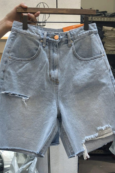 Jauna modeļa sieviešu džinsa šorti ar saplēstiem motīviem