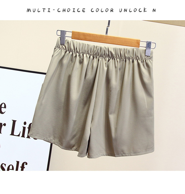 Sieviešu ikdienas šorti ar pogām un kabatām