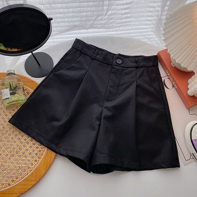 Pantaloni scurți model nou cu nasture