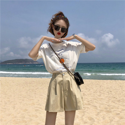 Pantaloni scurti moderni de dama cu model lat cu talie inalta