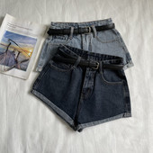 Jauns īso džinsu modelis ar jostiņu un kabatām