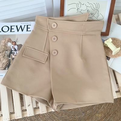 Jauns šortu modelis ar pogām vairākās krāsās sievietēm