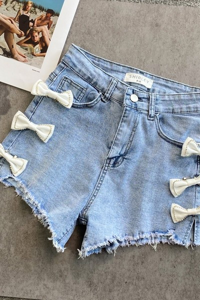 Sieviešu džinsa šorti ar lentīti zilā krāsā