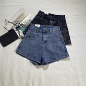 Ikdienas īsie džinsi - plats modelis ar augstu vidukli