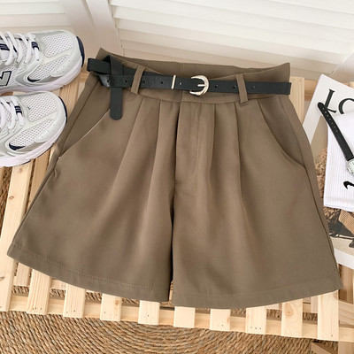 Jauna modeļa sieviešu šorti ar kabatām un jostu