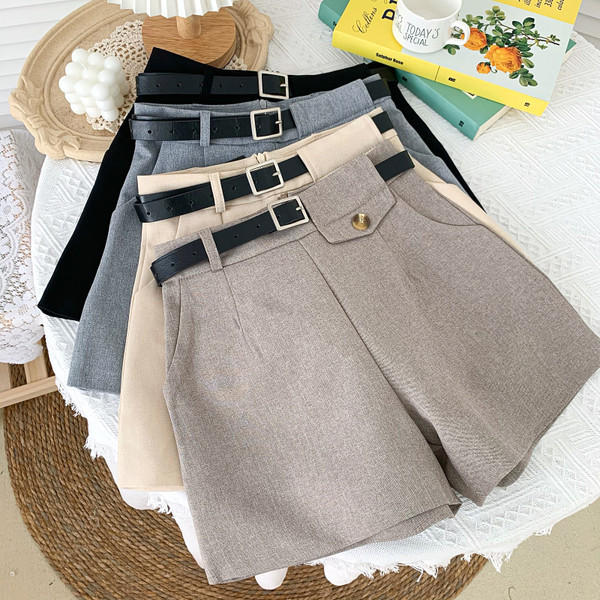 Ikdienas vasaras šorti ar jostu un augstu vidukli