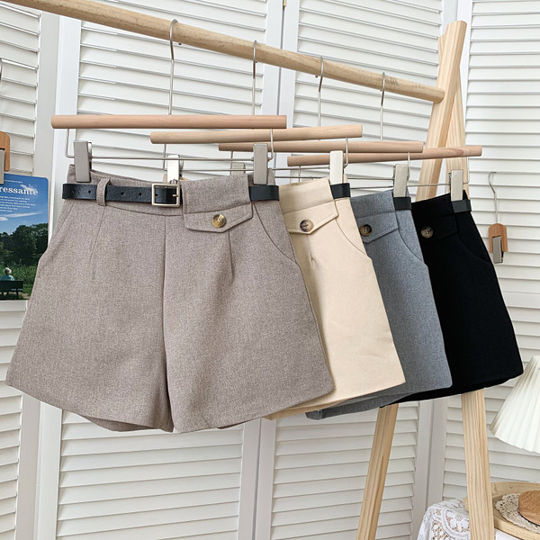 Ikdienas vasaras šorti ar jostu un augstu vidukli