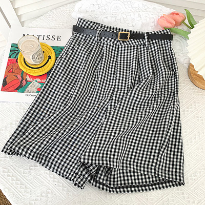 Sieviešu ikdienas rūtaini šorti ar jostu