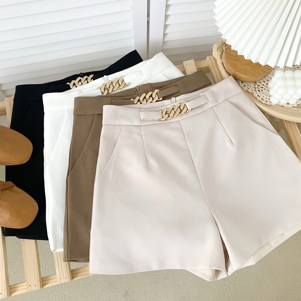 Model nou de pantaloni scurti de dama cu lant in mai multe culori