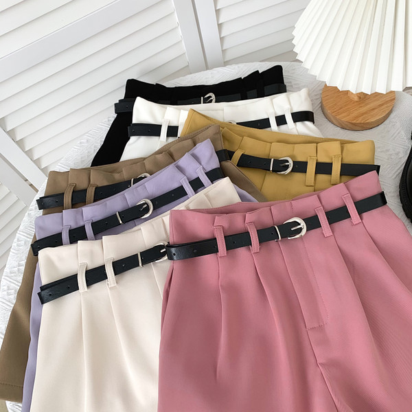 Jauna modeļa vasaras šorti ar jostiņu