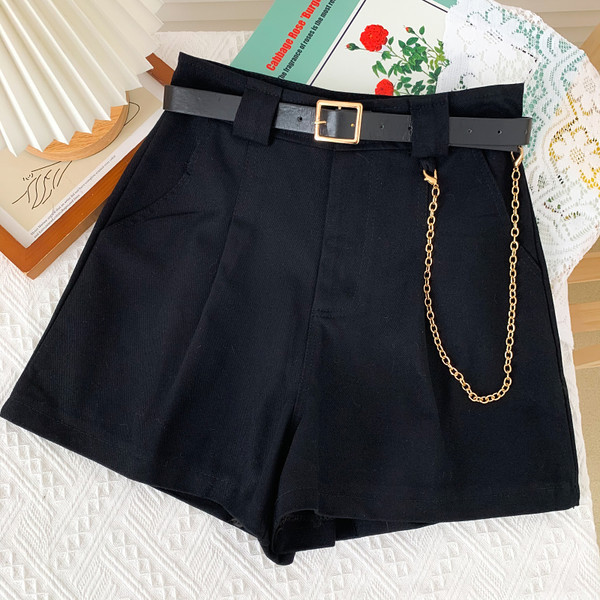 Vasarīgi sieviešu šorti ar kabatām un jostiņu vairākās krāsās