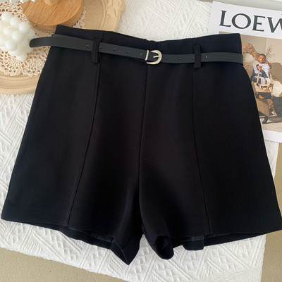 Modes sieviešu šorti ar augstu vidukli un jostu