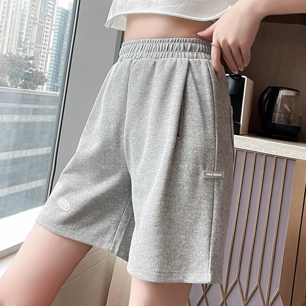 Sporta šortu taisnais modelis sievietēm