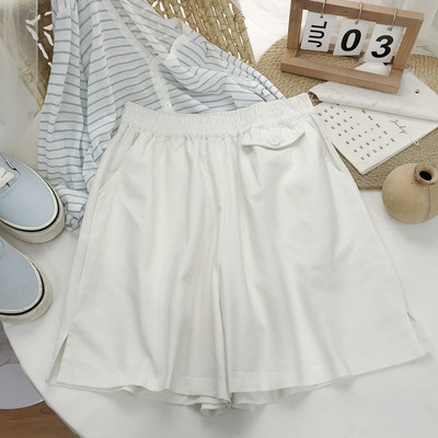 Široki model kratkih hlača s elastičnim strukom