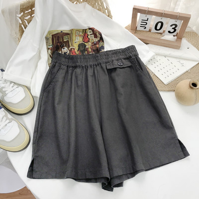 Široki model kratkih hlača s elastičnim strukom