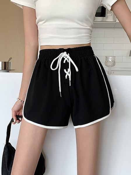 Pantaloni scurti sport de damă cu margini