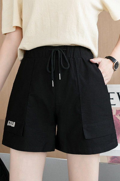 Sieviešu šorti ar saitēm un emblēmu